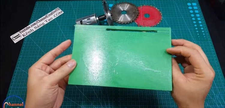 Mini circular saw