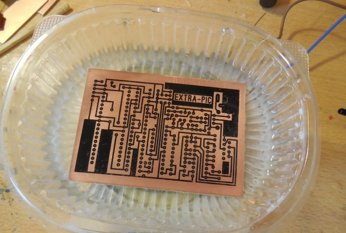 Etching printed circuit boards in ammonium persulfate solution