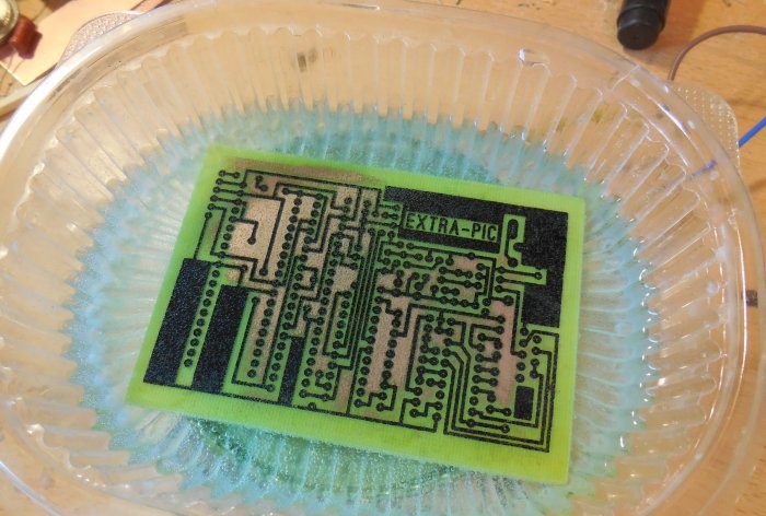 Etching printed circuit boards in ammonium persulfate solution