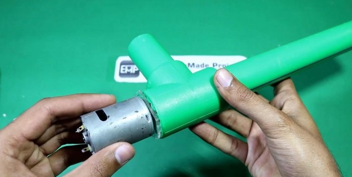 How to make a water pump from PVC pipes