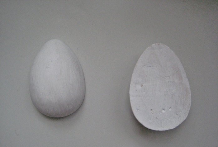 Easter magnets made of plaster