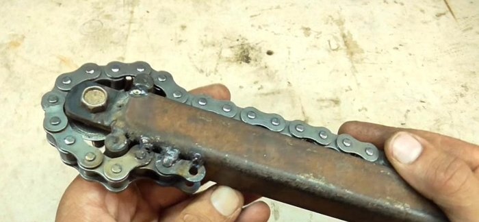 Simple pipe cutter