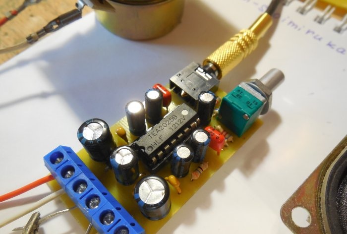 Amplifier based on TEA2025b chip