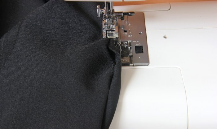 We sew a backpack from leatherette