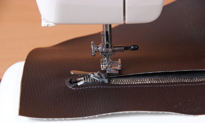 We sew a backpack from leatherette