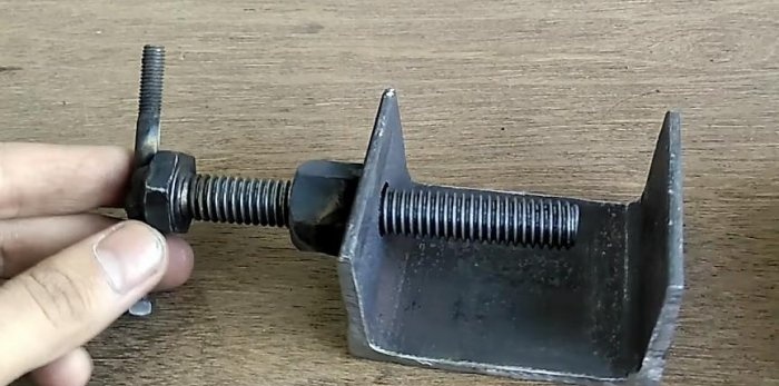 Simple clamp