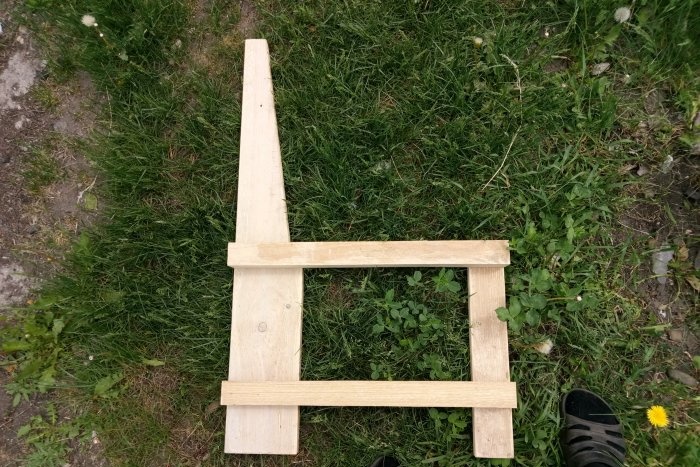 DIY wooden garden chair