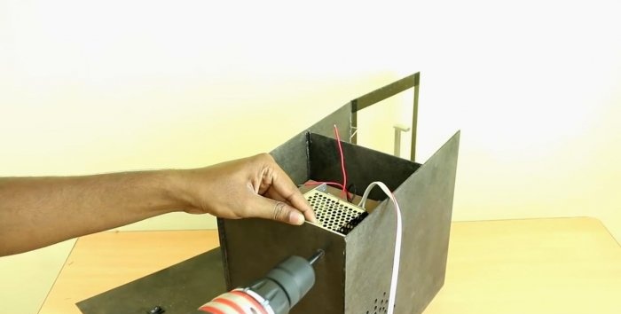 DIY 12V mini refrigerator