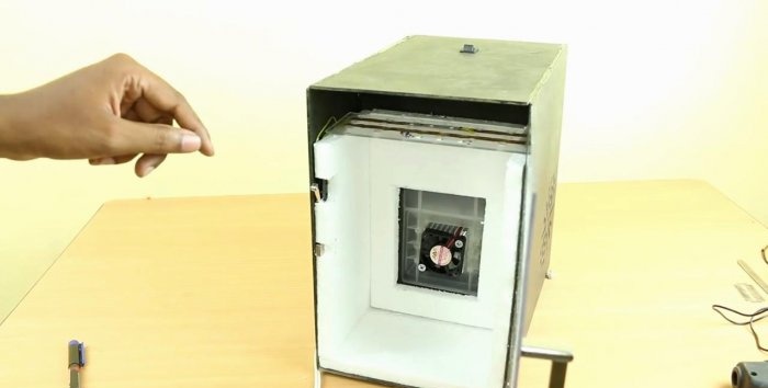 DIY 12V mini refrigerator