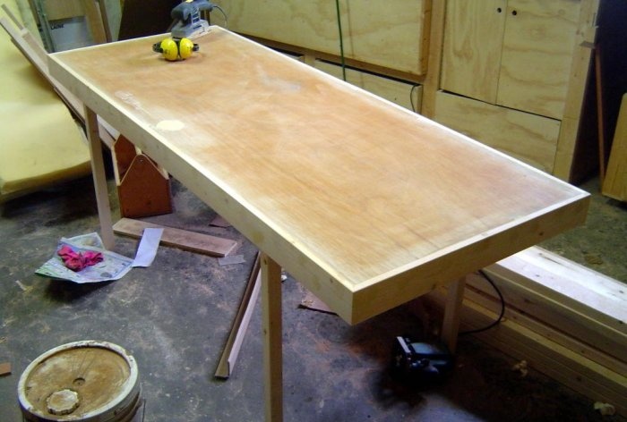 How to make a table from an old door