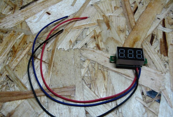 Simple regulated power supply