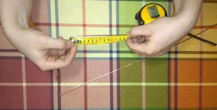 Simple antenna for digital television