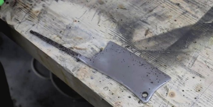 Restoring a completely rusty kitchen cleaver