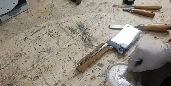 Restoring a completely rusty kitchen cleaver