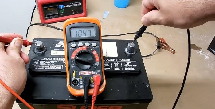 How to restore a car battery with baking soda