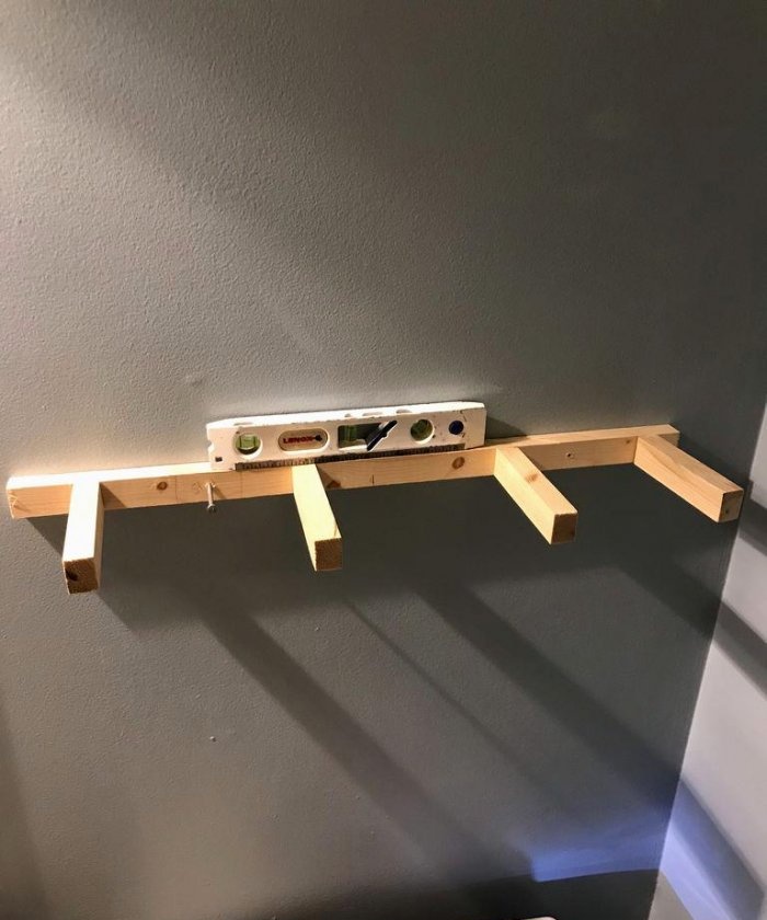 Floating shelves