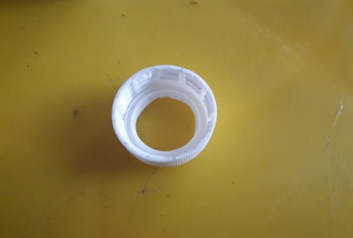 Carbon filter for plastic bottle