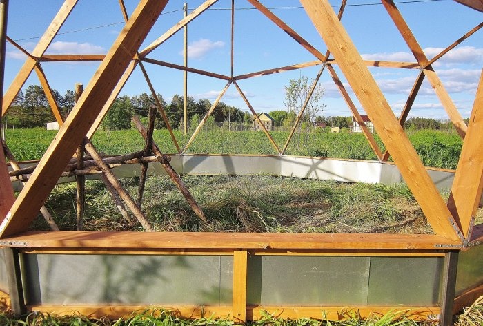 How to make a dome greenhouse with your own hands