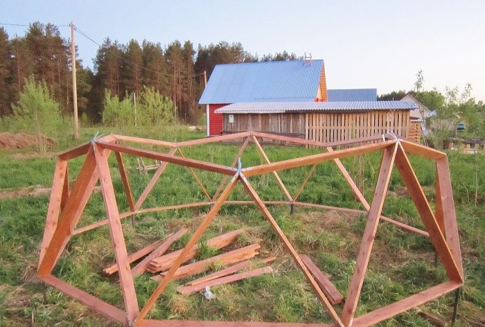 How to make a dome greenhouse with your own hands