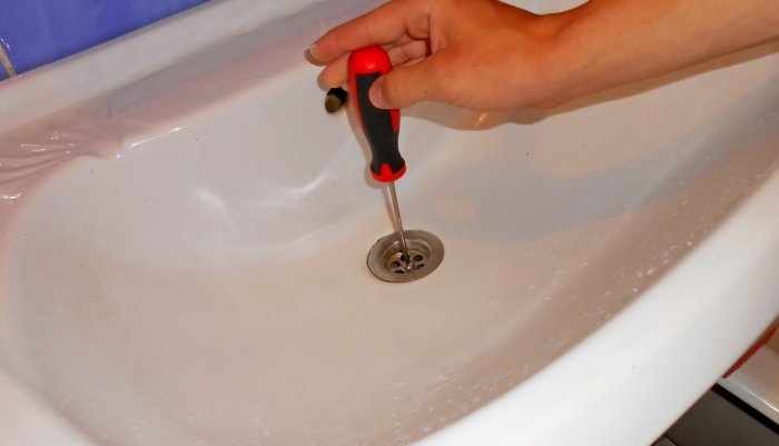 How to clear a clogged sink at home