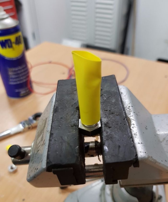 How to quickly make a self-locking nut