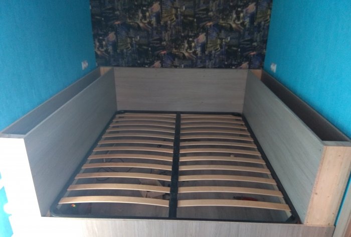 Making a double bed with your own hands