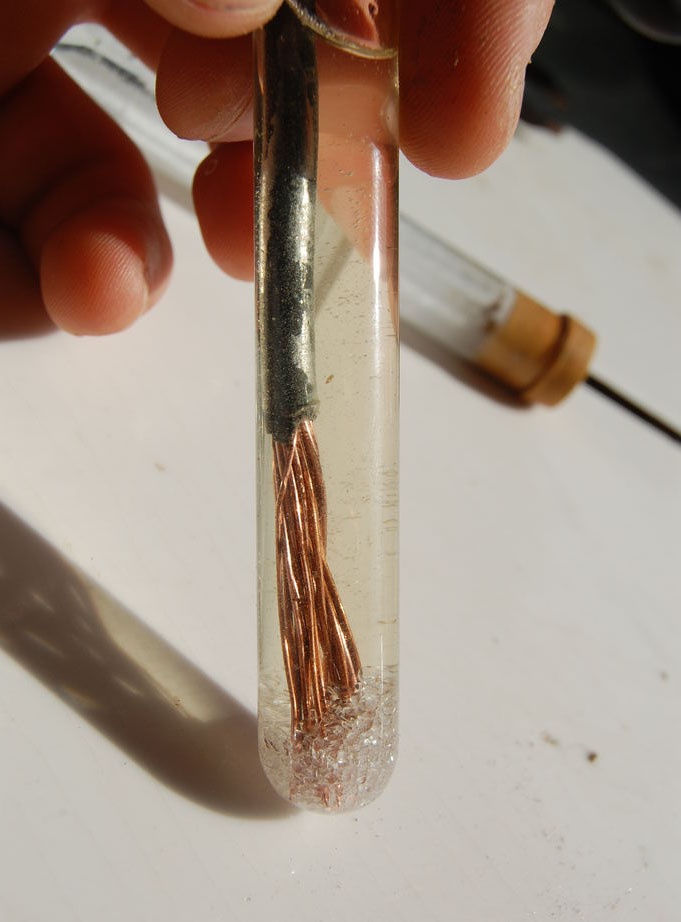 How to quickly clean copper wire from oxide