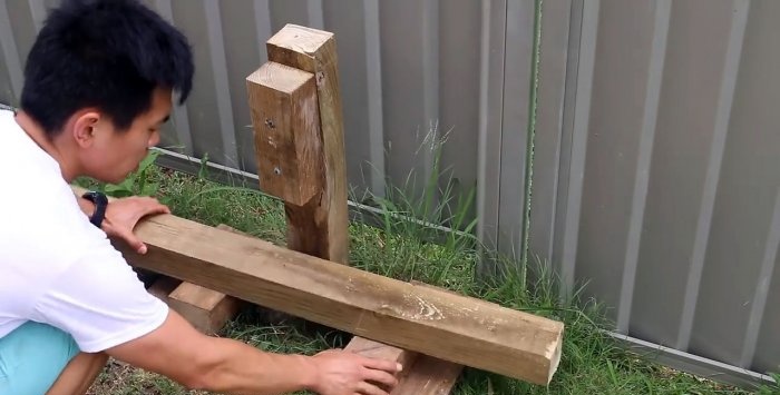 How to easily pull a pole out of the ground