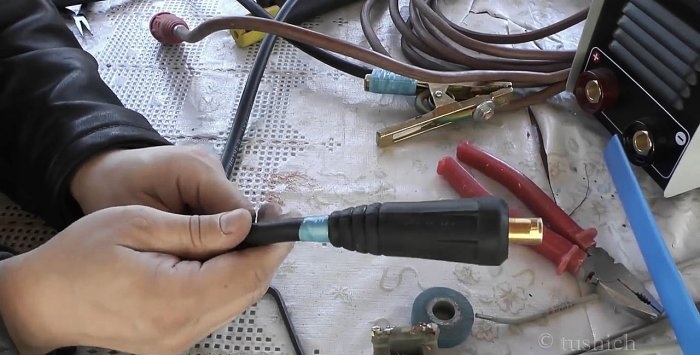 Simple welding cable connection without soldering