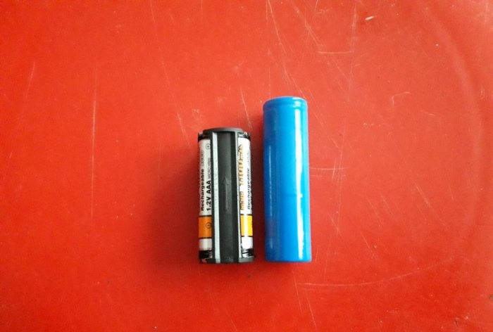 Modification of a flashlight from AAA batteries to 18650 battery