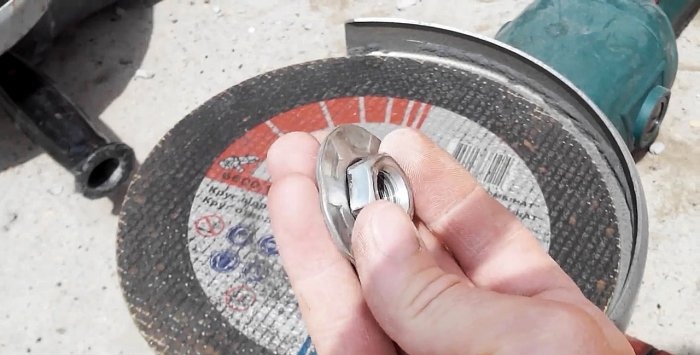 Nut to protect the disc from jamming in an angle grinder