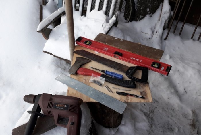 DIY wooden snow shovel