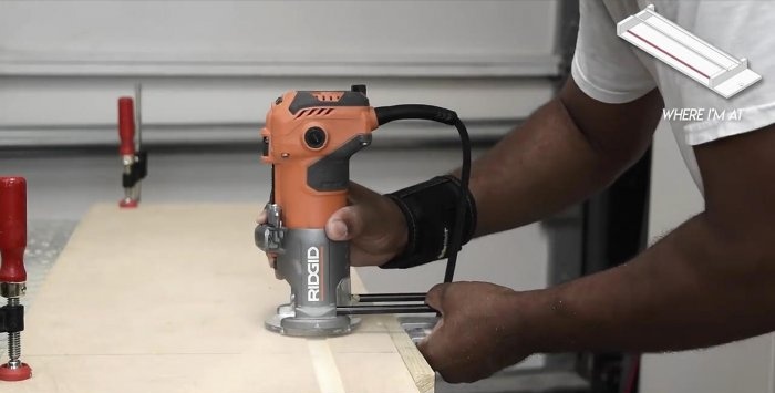 Inexpensive guide for a hand-held circular saw with your own hands