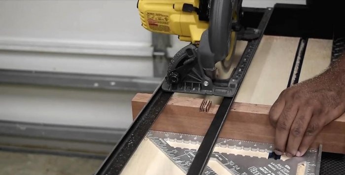 Inexpensive guide for a hand-held circular saw with your own hands