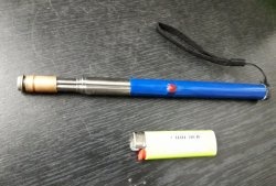 Telescopic probe gripper with magnet and backlight