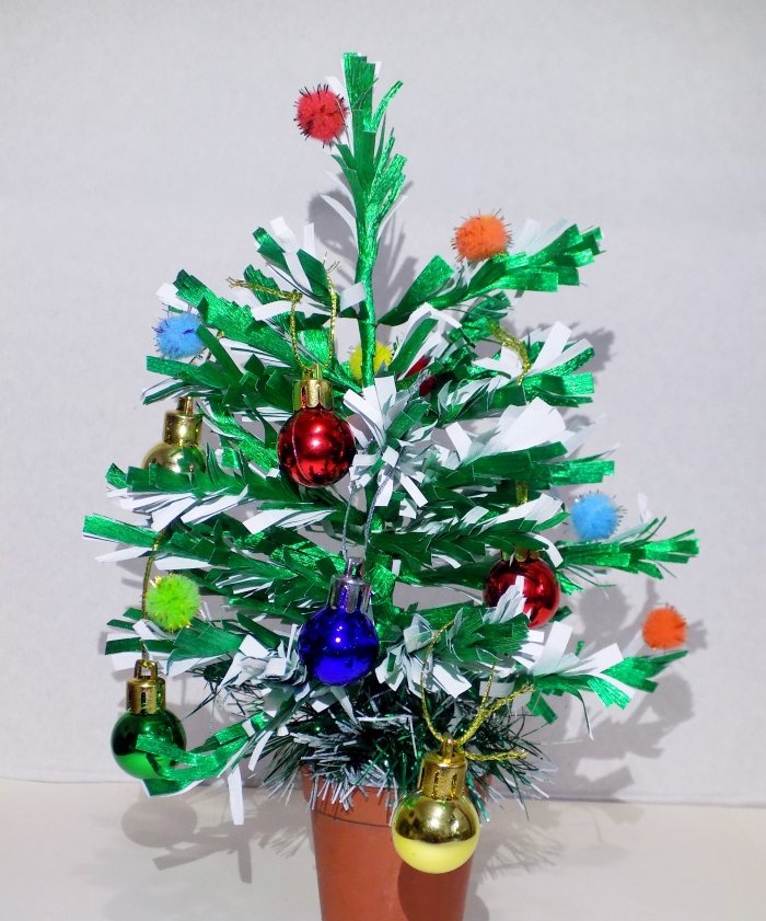 Christmas tree made of metallized crepe paper