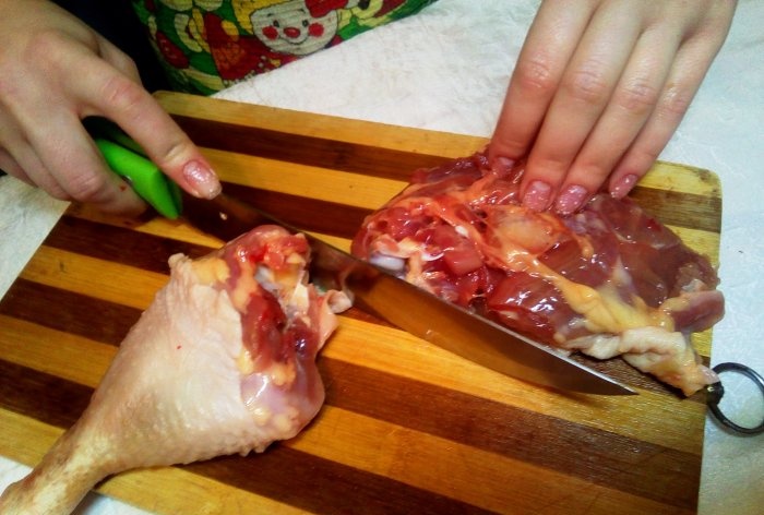 How to cut a chicken into pieces