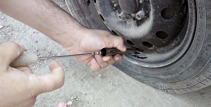 Replacing the valve in 20 seconds without removing the wheel