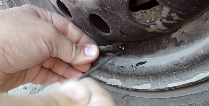 Replacing the valve in 20 seconds without removing the wheel