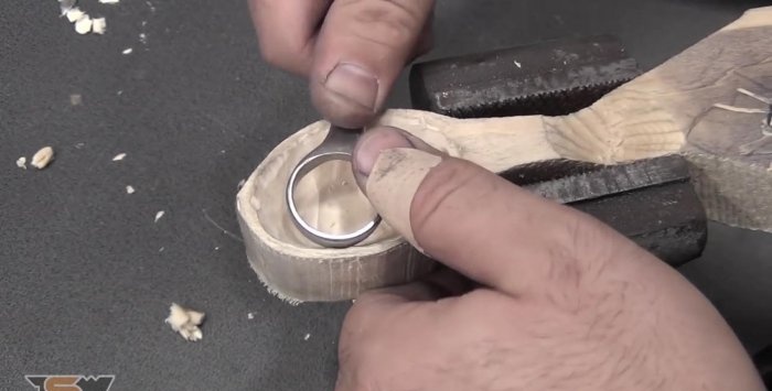 Hacer un cortador de madera con una llave