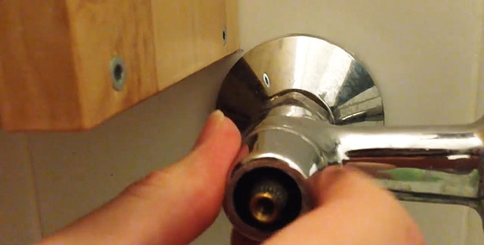 A dripping faucet, how to fix a water leak