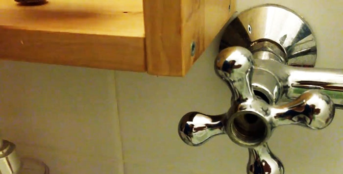 A dripping faucet, how to fix a water leak