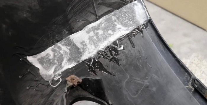 How to repair a crack on a car bumper