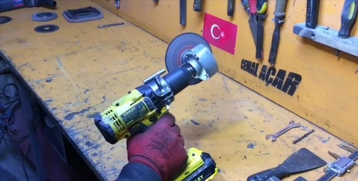 Do-it-yourself grinding cutting attachment for a screwdriver