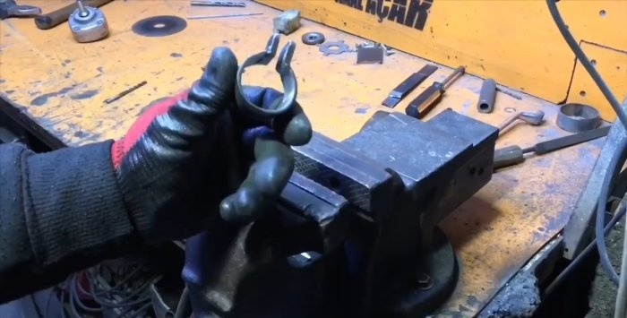 Do-it-yourself grinding cutting attachment for a screwdriver