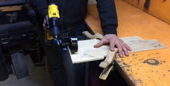 Do-it-yourself grinding cutting attachment for a screwdriver