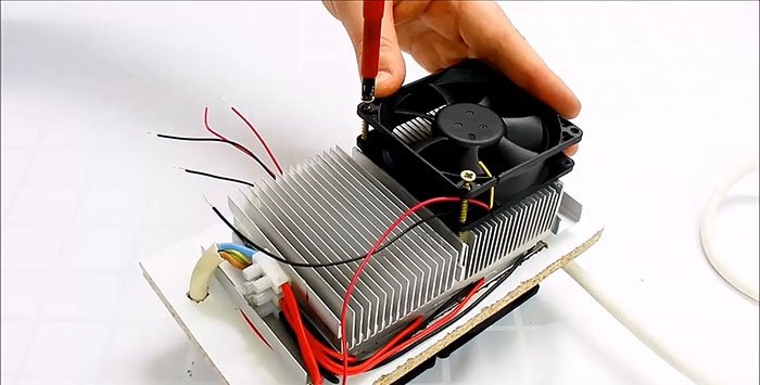 DIY air conditioner based on Peltier elements