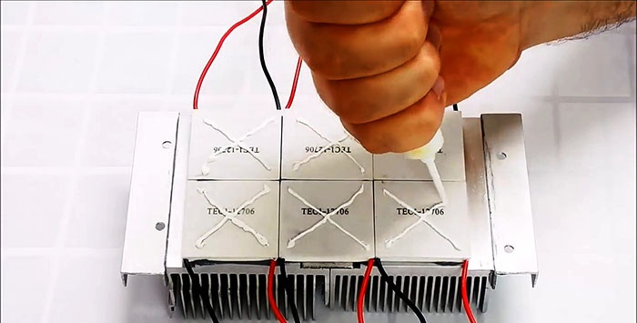 DIY air conditioner based on Peltier elements