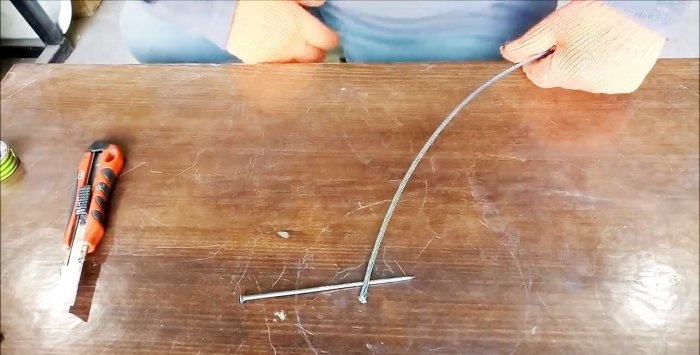 How to braid the end of a rope into a loop