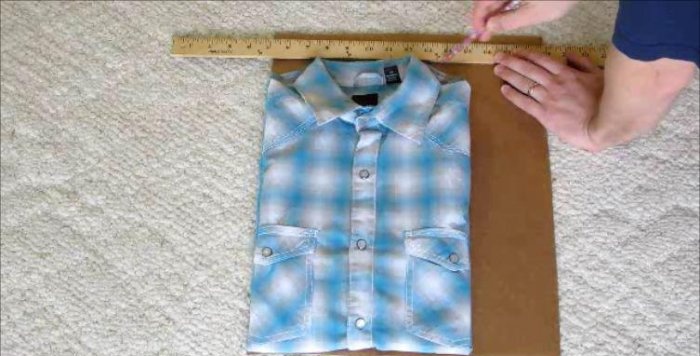 Board for quickly folding clothes